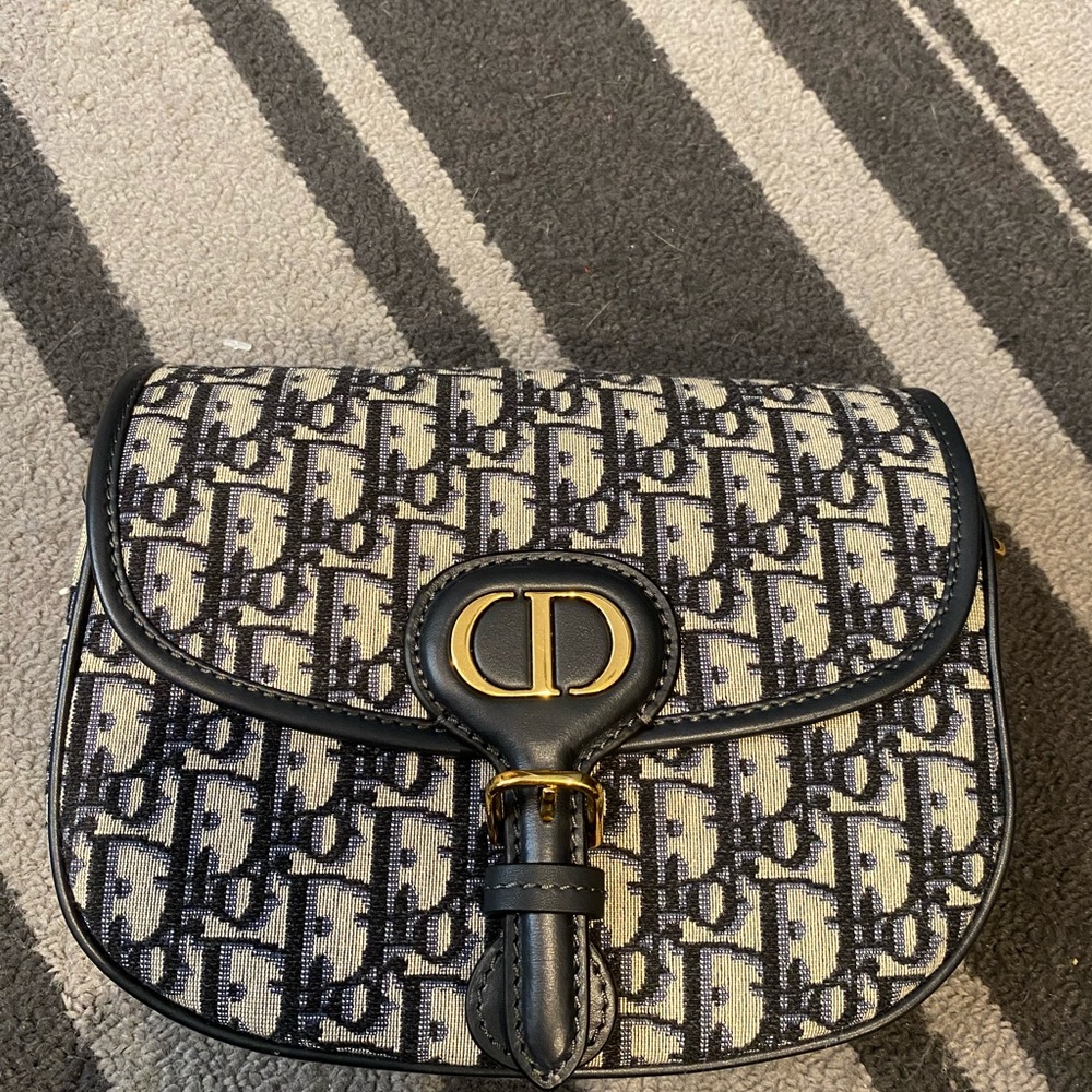 Dior 30 Montaigne crossbody bag